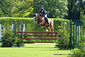 Teenager defeats his own trainer at Hickstead